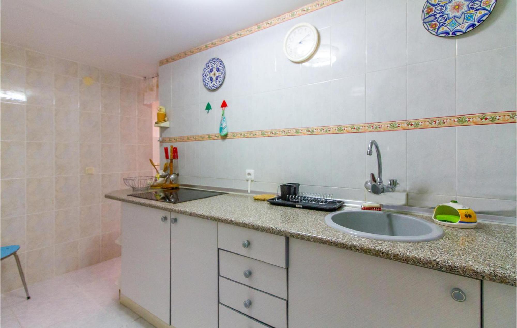 Stunning Apartment In Gandia With Kitchen Eksteriør billede